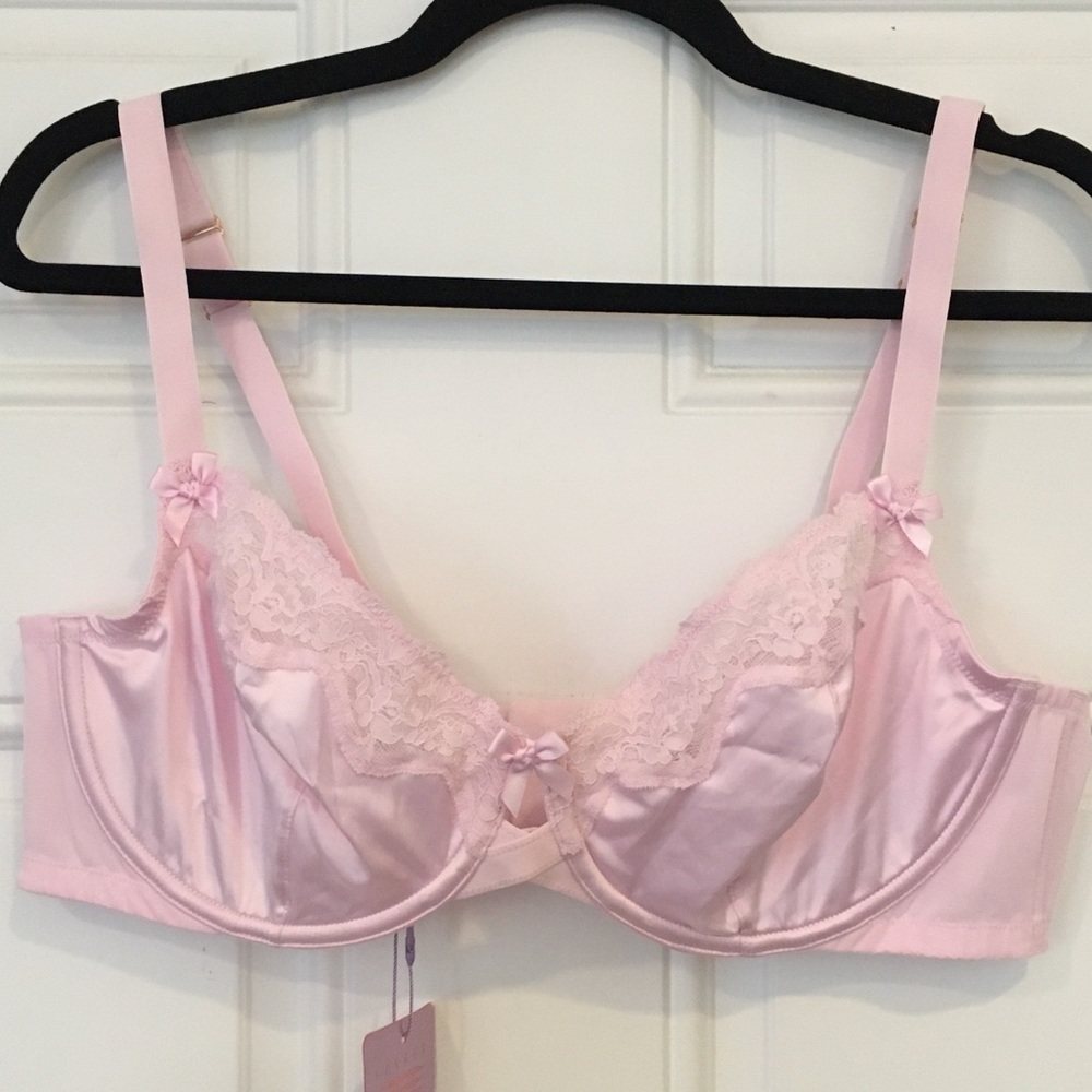 Pink Savage x Fenty bra
